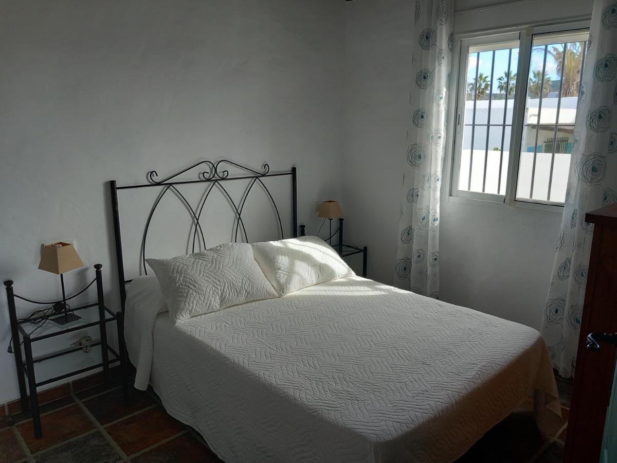 Apartamentos Cala Isabel Zahora Exteriér fotografie