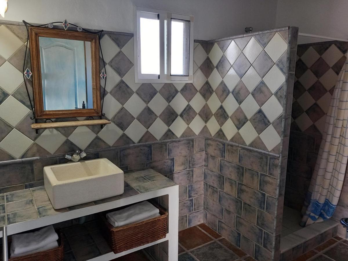Apartamentos Cala Isabel Zahora Exteriér fotografie